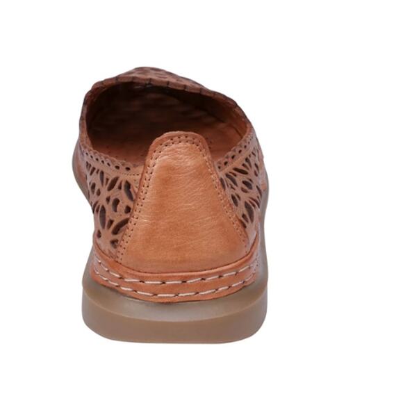 Cools Women's Tumi Perforated Leather Flats in Tan New Size 38 EU / 7.5 - Picture 4 of 8